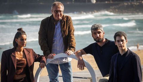 Daniel Monzón clausura el Zinemaldia: "Nuestro wéstern es el género quinqui"