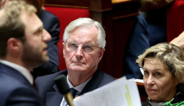  Le premier ministre Michel Barnier écoutant le ministre de l'économie Antoine Armand, le 15 octobre à l'Assemblée nationale, 2024. Alain Jocard