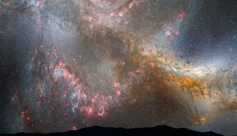 Simulación de la fusión de la Vía Láctea y la galaxia de Andrómeda. La materia oscura facilita el choque de ambos objetos. NASA, ESA, Z. Levay and R. van der Marel (STScI), T. Hallas, and A. Mellinger