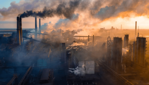Así ha evolucionado el negacionismo de la industria de los combustibles fósiles para impedir la acción climática