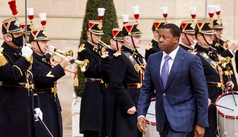 El presidente de la República de Togo, Faure Gnassingbé Eyadéma, llega a un almuerzo de trabajo con Emmanuel Macron en el Palacio del Elíseo en París el 9 de abril de 2021. Ludovic Marin/AFP