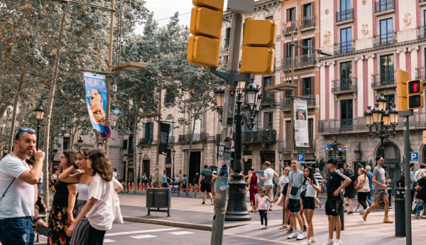Passeig de Gràcia. Asia World Trust Group/Shutterstock