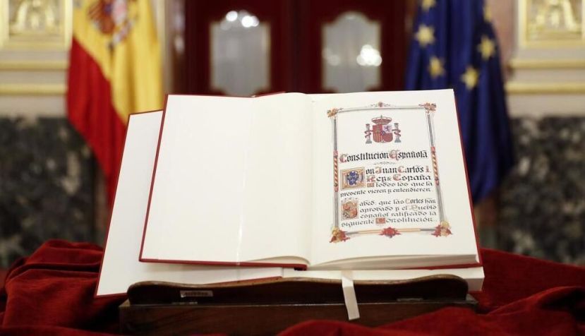 ¿España no tiene constitución?
