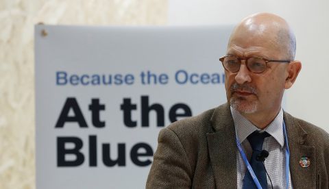 Rémi Parmentier participa el pasado viernes en el panel '¿Qué nos está contando el océano?' en la 25 Conferencia de las Partes del Convenio Marco de Naciones Unidas sobre Cambio Climático (COP). EFE/J.J. Guillén