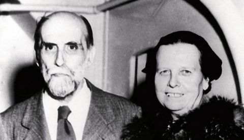 El Nobel Juan Ramón Jiménez junto a Zenobia Camprubí, su esposa.