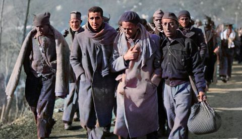 Una foto de febrero de 1939 en la que soldados republicanos españoles huyen de España y llegan a Francia después de la victoria del general Franco durante la Guerra Civil española. / Archivo / Foto coloreada por El Obrero.