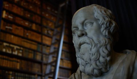 ¿Qué fue primero: la sociedad o la filosofía?