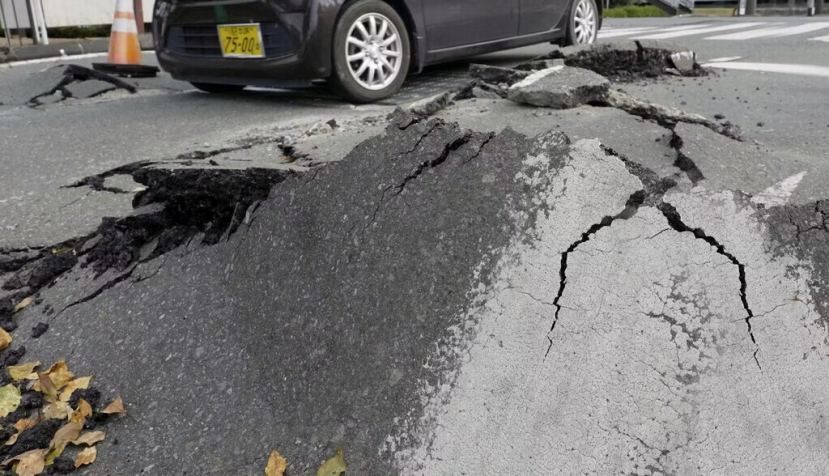 Desperfectos causados por un terremoto de magnitud 7.1 en Hikawa, Kumamoto, Japón, a finales de julio de 2026. Arafatmyt/Shutterstock