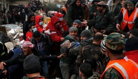 Turquía: después del terremoto, los seísmos políticos