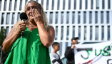 Mounia Merzouk, la mère de Nahel, ici deux ans après la mort de son fils, abattu le 27 juin 2023 lors d’un contrôle routier à Nanterre (Hauts-de-Seine). Le 5 mars 2026, la cour d’appel de Versailles a considéré que le policier ayant tué l'adolescent de 17 ans d’une balle au niveau du cœur devait être jugé pour « violence ayant entraîné la mort sans intention de la donner », et non pour meurtre. Julien de Rosa/AFP