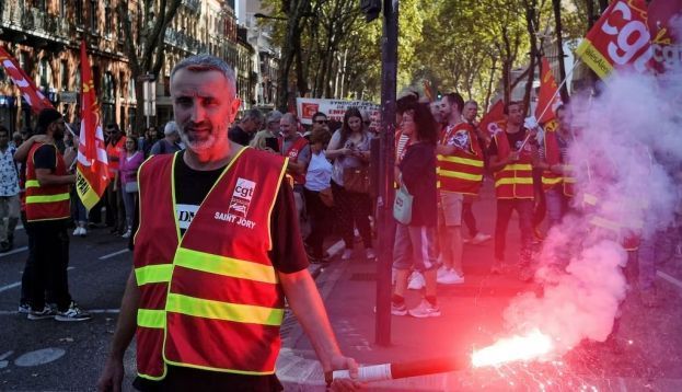Mouvement de grève contre la vie chère à Toulouse le 18 octobre 2022 soutenu par des syndicalistes de la CGT et FO. Valentine Chapuis/AFP