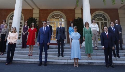 La formación del gobierno en España: nueva praxis constitucional y nueva política