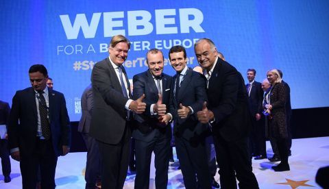 El secretario general del PPE, Antonio López-Istúriz; el presidente del PPE en el Parlamento Europeo, Manfred Weber; el presidente del PP, Pablo Casado; y el vicepresidente del PPE en la Eurocámara, Esteban González Pons. PPE