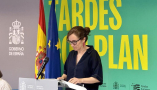 La ministra de Sanidad, Mónica García, en el acto de entrega de diplomas "Pioneras en la puesta en marcha del programa 'Tardes Con Plan'". / © lamoncloa.gob.es. Ministerio de la Presidencia.