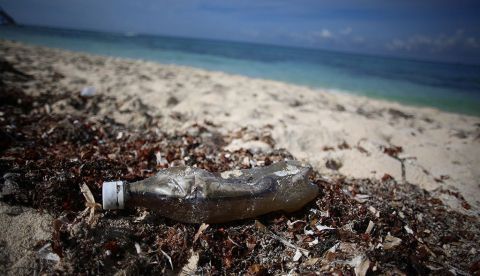 Kerry subraya la interrelación de los problemas de los océanos y cambio climático