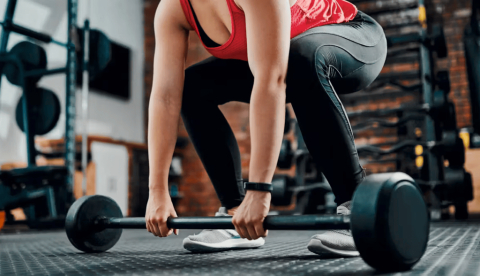 La halterofilia es uno de los deportes que ponen presión sobre el suelo pélvico. PeopleImages.com - Yuri A