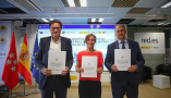 El ministro para la Transformación Digital y de la Función Pública, Óscar López, la ministra de Sanidad, Mónica García, y el consejero de Digitalización, Miguel López-Valverde, en el acto celebrado en la sede de Red.es.  / © lamoncloa.gob.es. Ministerio de la Presidencia.