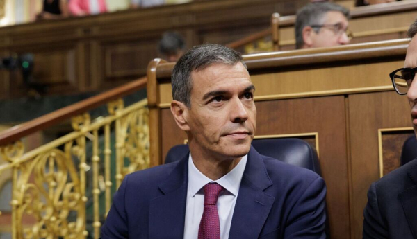 Pedro Sánchez insta a apoyar la bajada de las ratios y la protección del menor frente a las redes sociales para mejorar la comprensión lectora