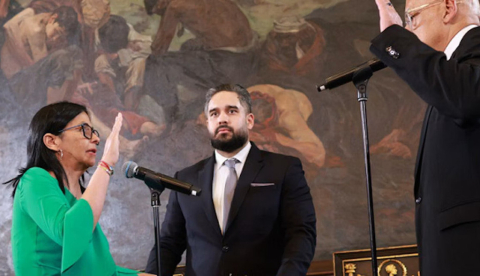 Juramentación de Delcy Rodríguez como presidenta interina de Venezuela el 5 de enero de 2026, tras la captura de Maduro por parte de fuerzas especiales estadounidenses. Gobierno de Venezuela