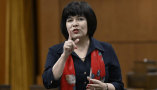 La ministre Ginette Petitpas Taylor, responsable de la Loi sur les langues officielles s'adresse à la Chambre des communes le 2 juin 2023. CP/Justin Tang