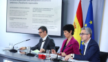 El ministro de la Presidencia, Justicia y Relaciones con las Cortes, Félix Bolaños, la ministra de Inclusión, Seguridad Social y Migraciones y portavoz del Gobierno, Elma Saiz, y el ministro de Hacienda, Arcadi España, tras el Consejo de Ministros. | La Moncloa - 7.7.2026
