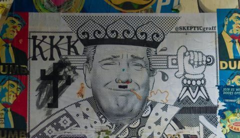 Los inmunes y su secta