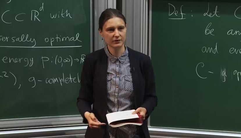 Maryna Viazovska. Institut des Hautes Études Scientifiques (IHÉS)