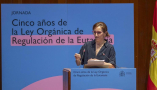 La ministra de Sanidad, Mónica García, clausura la jornada conmemorativa "Cinco años de la Ley Orgánica de Regulación de la Eutanasia (LORE): avanzando en derechos", en la sede del Ministerio. / © lamoncloa.gob.es. Ministerio de la Presidencia.