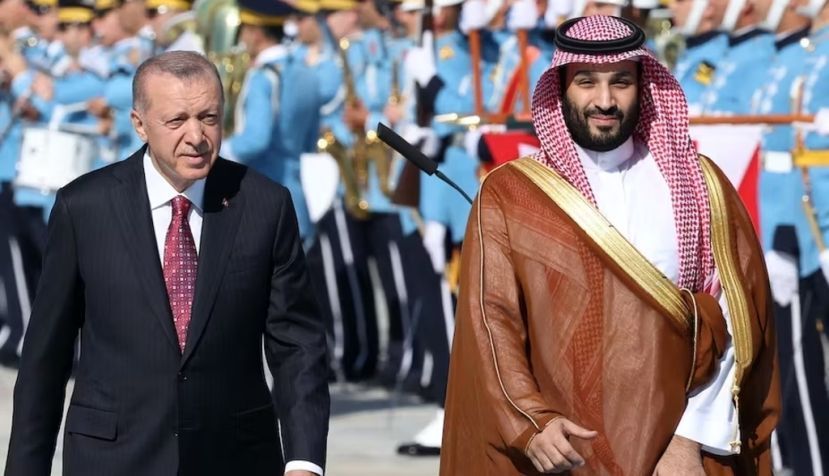 Le président turc Recep Tayyip Erdogan reçoit le prince héritier d’Arabie saoudite Mohammed ben Salmane à Ankara le 22 juillet 2022. Deux alliés traditionnels de Washington qui jouent de plus en plus leur propre carte. Adem Altan/AFP