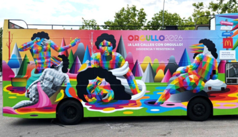 Imagen: Carroza diseñada por Okuda