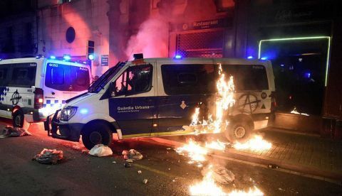 La izquierda debe condenar las manifestaciones violentas