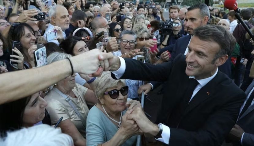 Emmanuel Macron en déplacement à Bastia, en Corse le 28 septembre 2023. Pascal Pochard-Casabianca / AFP 