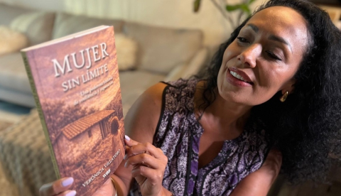 Verónica Villatoro presenta “Mujer sin límite”, la historia de una inmigrante sobre el sueño americano