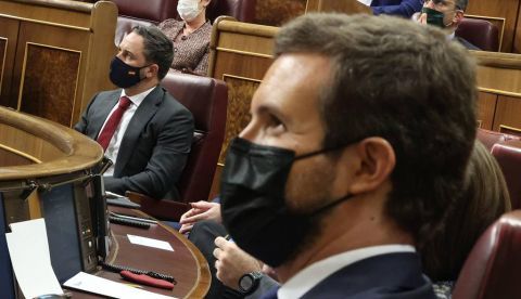 Pablo Casado (d) y Santiago Abascal (i) en una imagen de archivo.