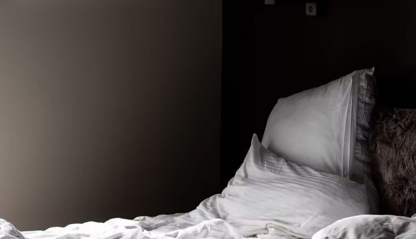 Dormir poco nos vuelve menos generosos