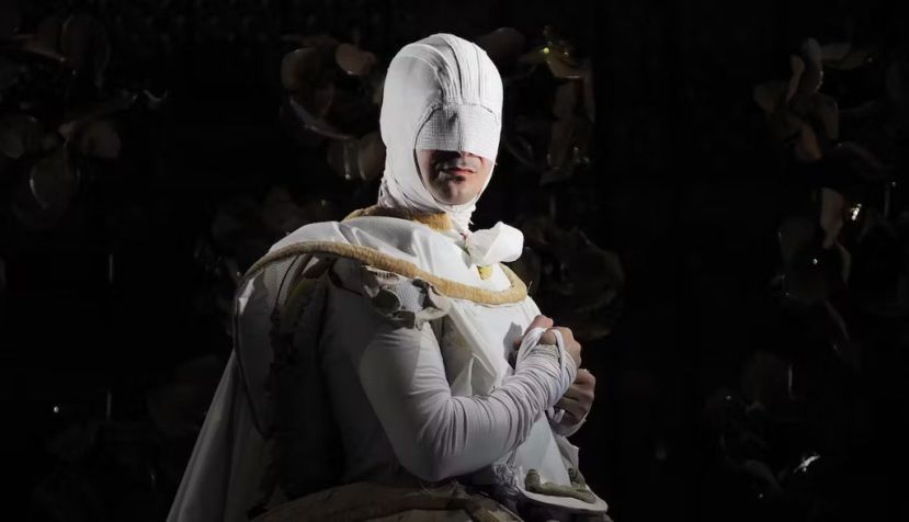 Imagen de la obra ‘Amar el día, aborrecer el día’, sobre textos de María de Zayas y Sotomayor. Cía: La Quadrille (Argentina) Festival Internacional de Teatro Clásico de Almagro / Flickr, CC BY-NC-SA