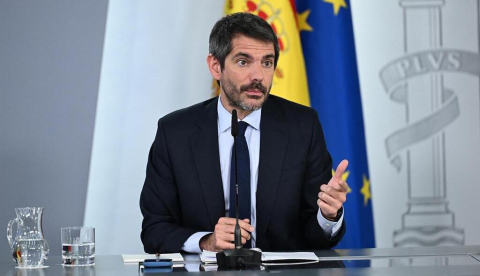 El ministro de Cultura, Ernest Urtasun, interviene en la rueda de prensa posterior al Consejo de Ministros. | Pool Moncloa / Borja Puig de la Bellacasa