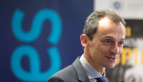 El ministro de Ciencia, Innovación y Universidades, Pedro Duque durante una visita hoy a la Universidad de Málaga (UMA). EFE
