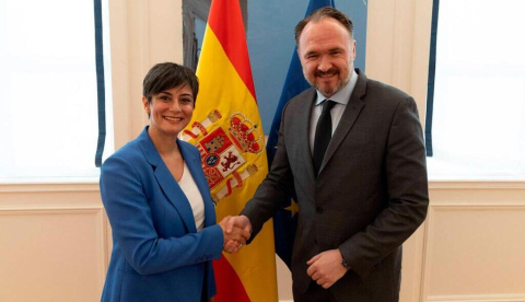 La ministra de Vivienda y Agenda Urbana, Isabel Rodríguez, junto al comisario Europeo de Energía y Vivienda, Dan Jørgensen. / © lamoncloa.gob.es. Ministerio de la Presidencia.