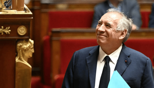François Bayrou, lors de son discours de politique générale avant le vote de confiance sur le budget, le 8 septembre 2025, à l’Assemblée nationale à Paris. Bertrand Guay/AFP