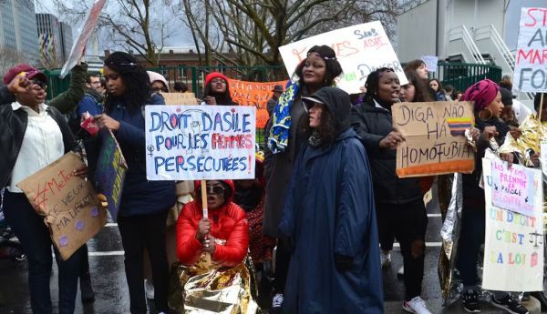 Certains panneaux de cette manifestation pour les droits des femmes (Paris, 2020) n'auront pas besoin d'être brandis en 2024 : les femmes persécutées du fait de leur genre pourront désormais, sous condition, bénéficier du droit d'asile en Europe. Jeanne Menjoulet / Flickr