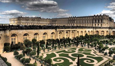 El Palacio de Versalles o Castillo de Versalles.
