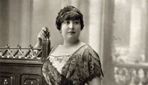 Carmen de Burgos hacia 1913. / Wikipedia.
