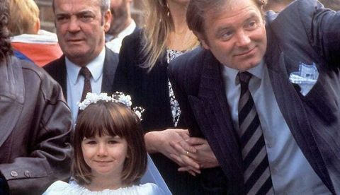 Fotograma de la película "Lloviendo piedras", dirigida por Ken Loach