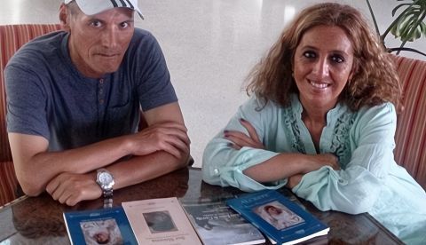 Omar Bouhachi y Rosa Amor del Olmo.