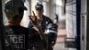 Patrouille de policiers municipaux dans le quartier de La Duchère, à Lyon, le 15 juin à la suite d'une agression armée où deux jeunes ont trouvé la mort. Jean-Philippe Ksiazek/ AFP