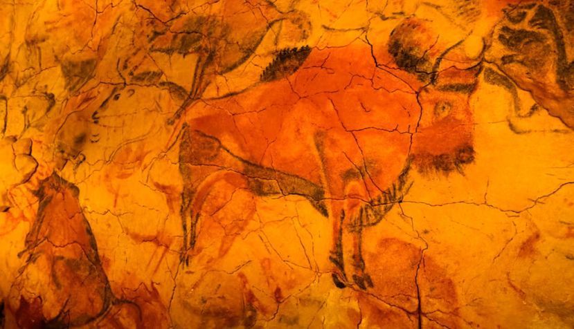 Réplica de los bisontes de la Cueva de Altamira (Cantabria, España). Shutterstock / EQRoy