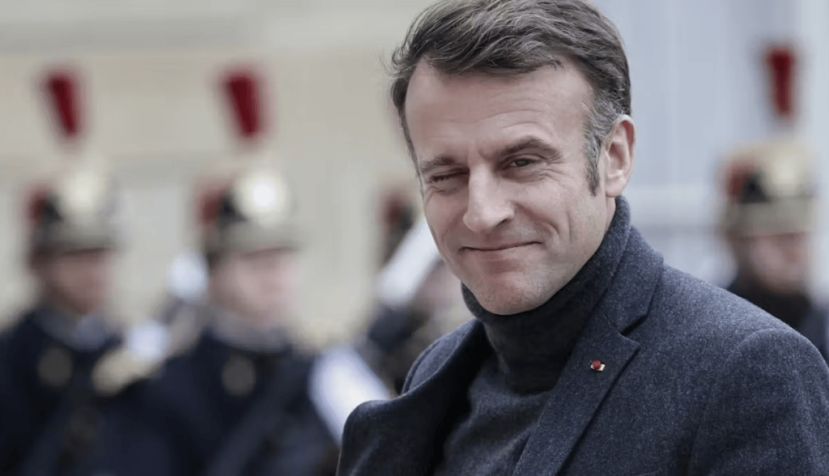  Emmanuel Macron à l'Elysée le 9 décembre 2024. Stéphane de Sakutin