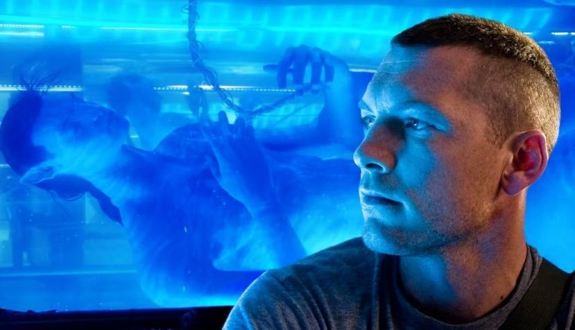 Jake Sully junto a su avatar en un fotograma de Avatar (James Cameron, 2009). Avatar Wiki
