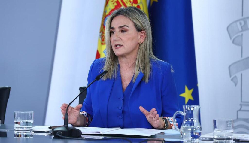 La ministra de Educación, Formación Profesional y Deportes, Milagros Tolón, interviene en la rueda de prensa posterior al Consejo de Ministros. | Pool Moncloa / Fernando Calvo